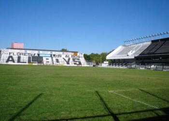 Nueve hinchas sancionados por disturbios en All Boys: inhabilitación de cuatro años