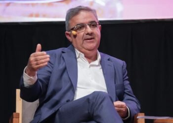 Raúl Jalil critica las PASO y defiende el RIGI en Catamarca